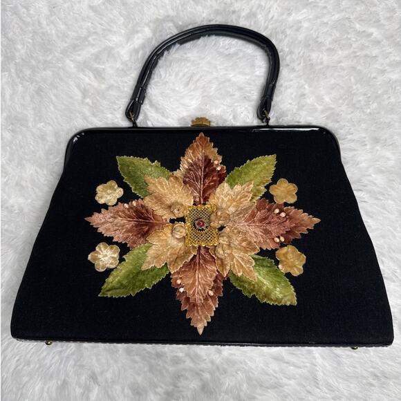 American Vintage Handbags - 50's Caron of Houston hand decorated floral appliqué purse top handle kiss lock